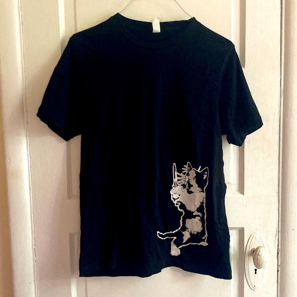 Black T-Shirt with Cat Graphic - Picture 1 of 8
